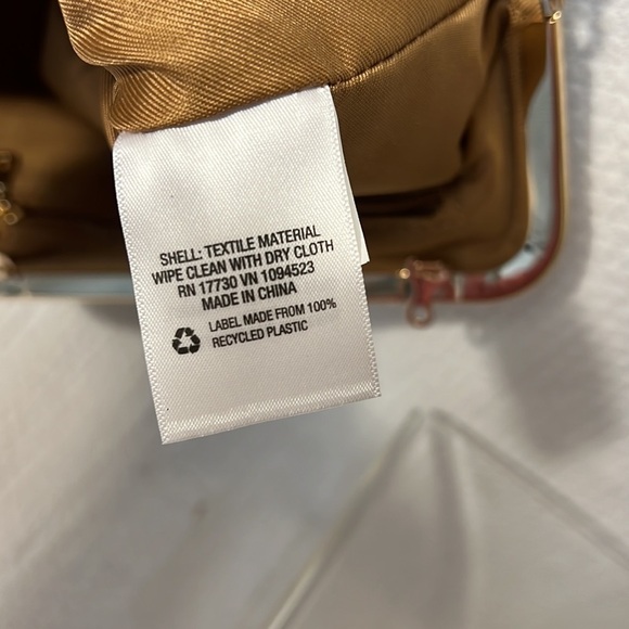 A new day - gold metal frame clutch with sparkle fabric - Picture 4 of 7